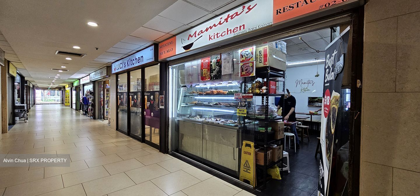 Lucky Plaza (D9), Retail #476262051